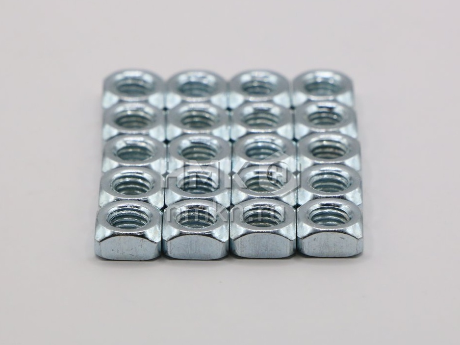 Гайка квадратная М5 комплект 40 шт